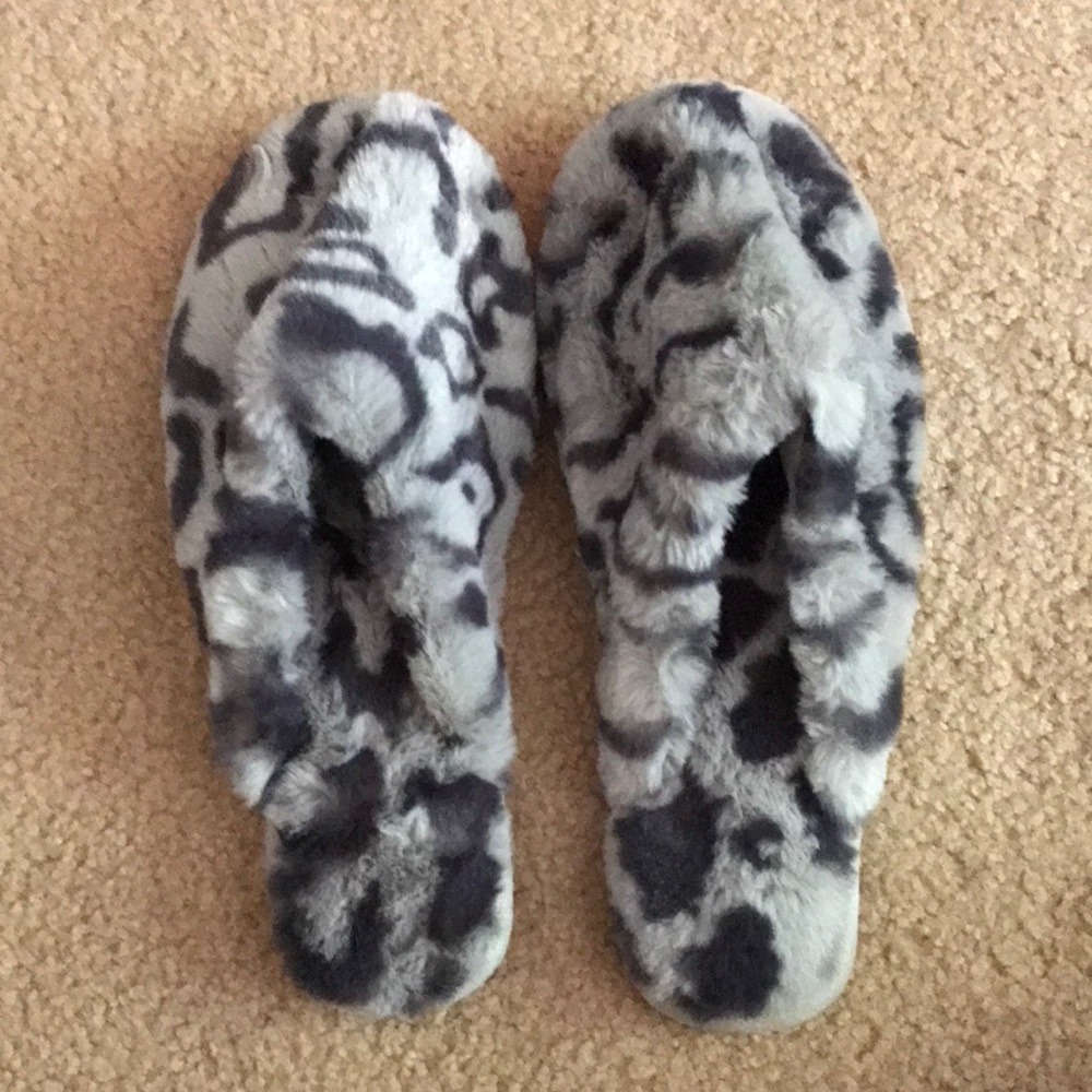 Loft Cheetah Print Slippers